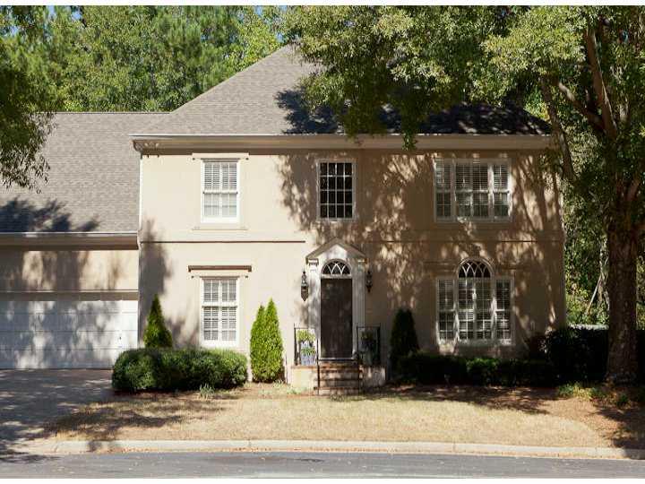250 Woodchase Close NE