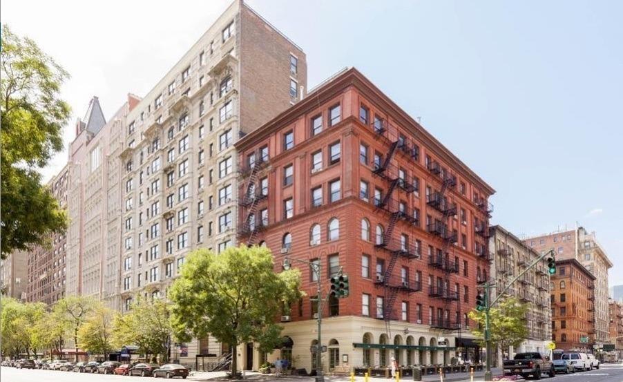 66 W 77th St Unit: 67