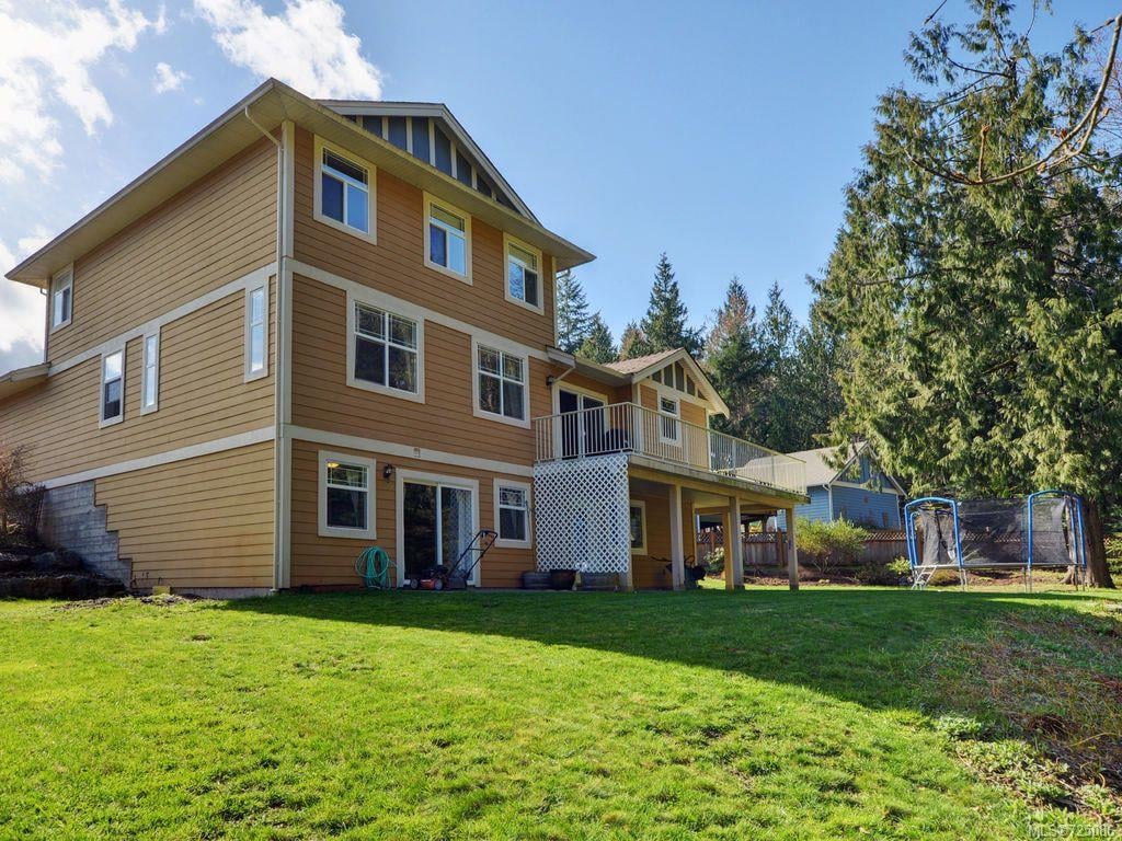 2552 Kinnoull Cres