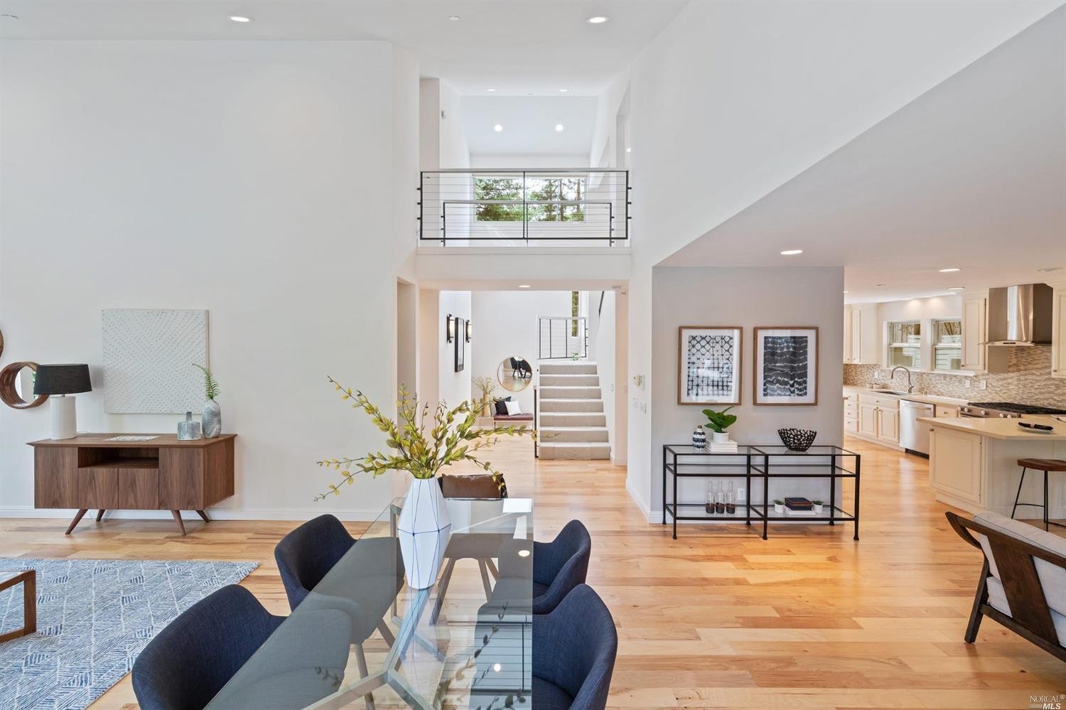 7 Wolfe Ave