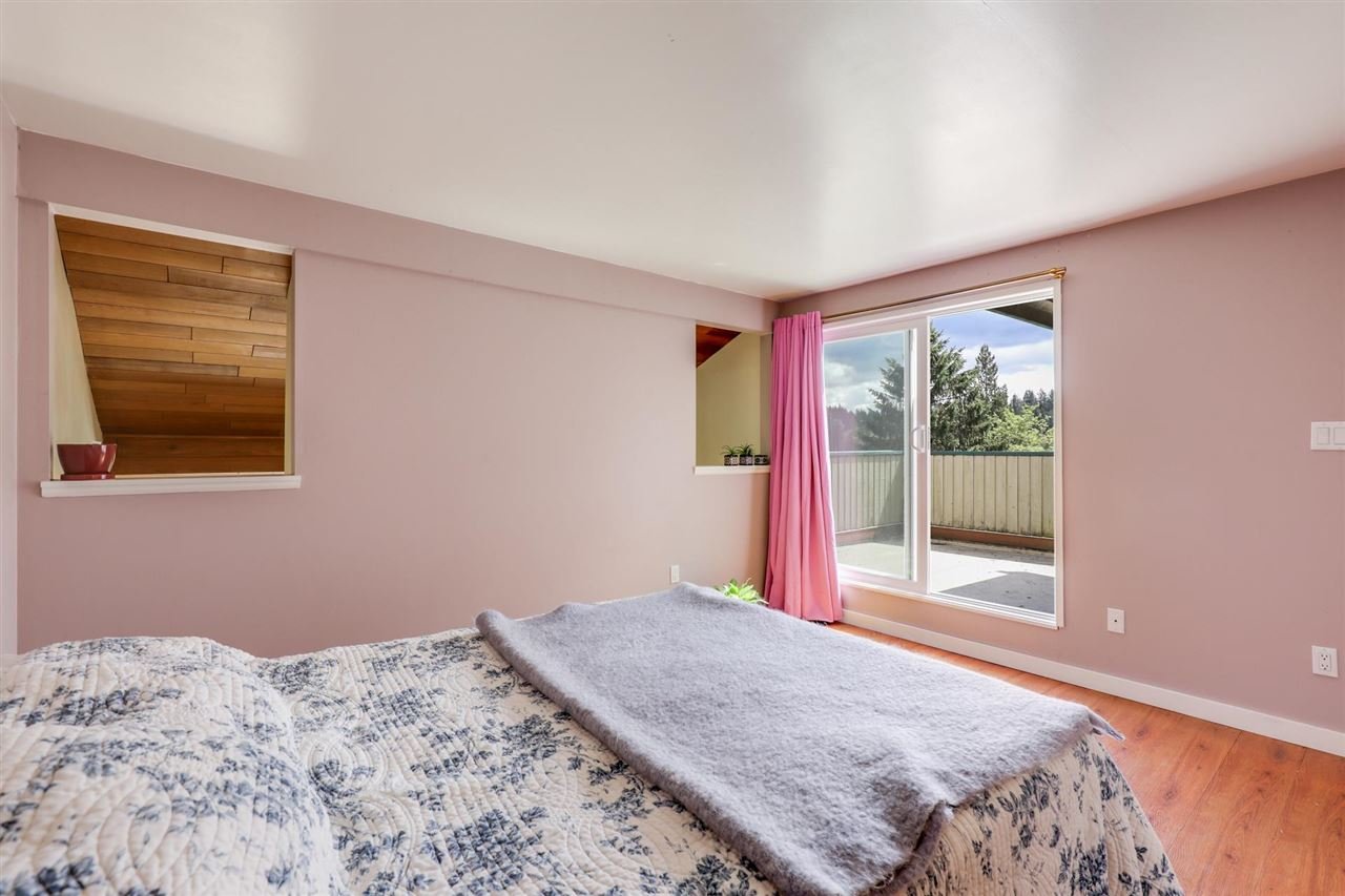 2497 Panorama Dr