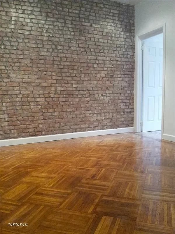 1147 Rogers Ave, #2R