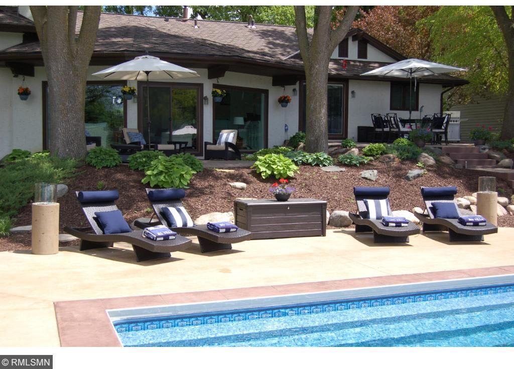900 Maplecrest Dr