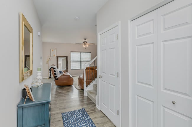 8658 Mayflower Dr, Lowell, IN 46356