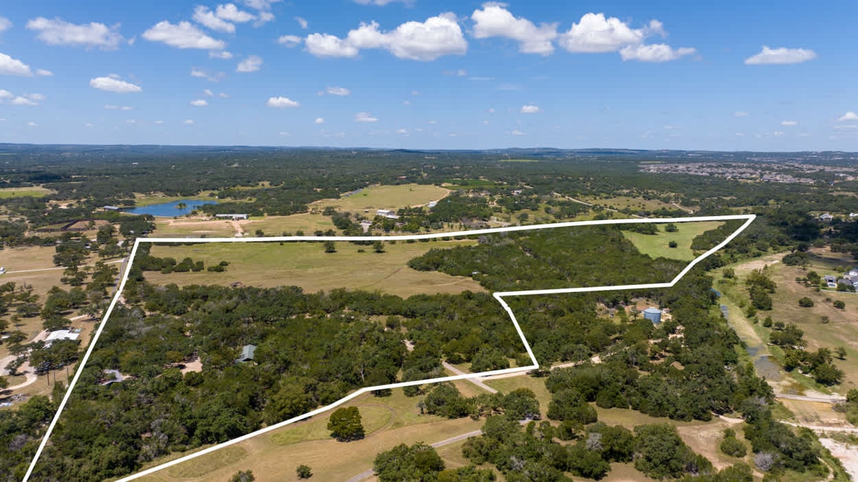 PRIVATE RANCH LISTING IN DRIPPING SPRINGS/DRIFTWOOD