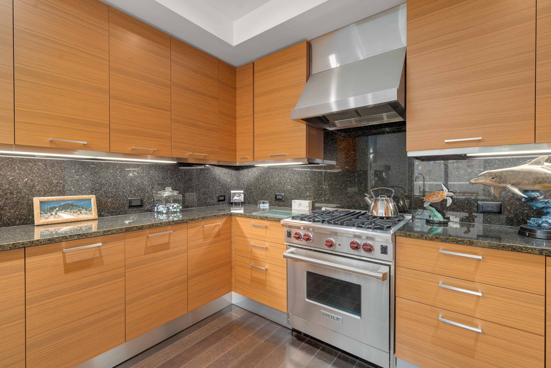  Listing 200 Congress Avenue #23B