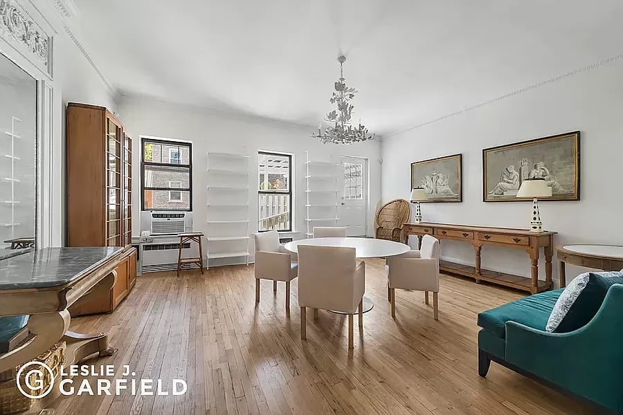60 East 66th St