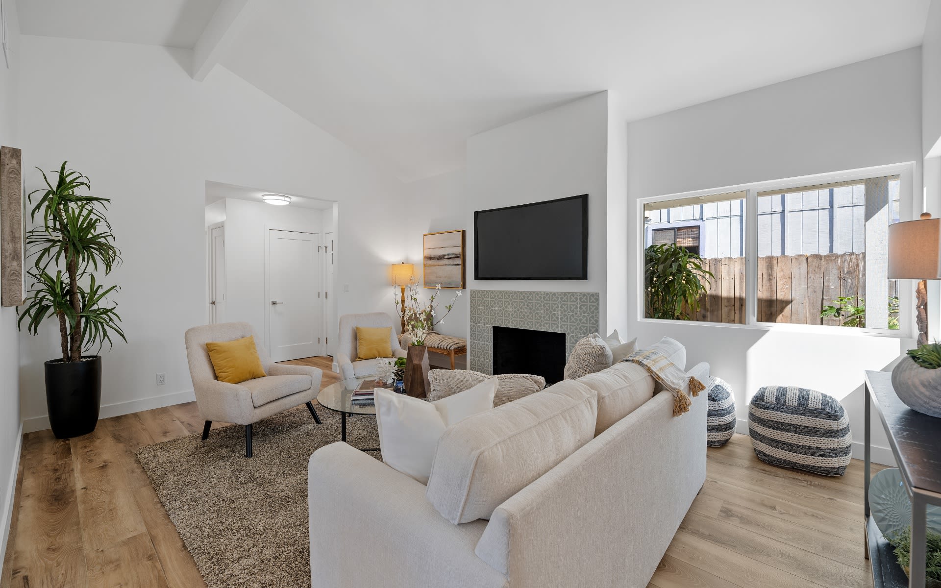 5015 Coral Way