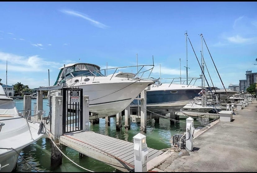 5401 Collins Ave #411 Miami Beach, Ocean View with Balcony