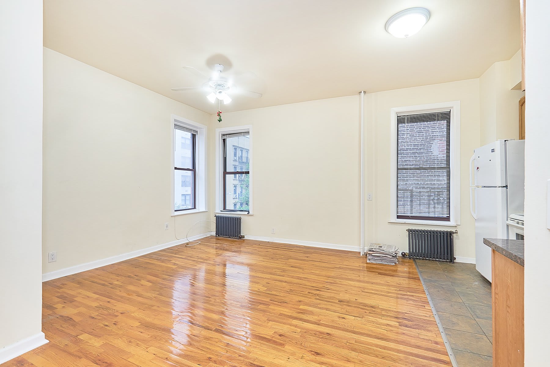 300 East 69th Street, Unit 4E 