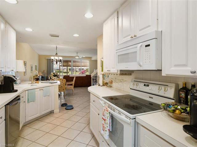 5353 Cove Cir