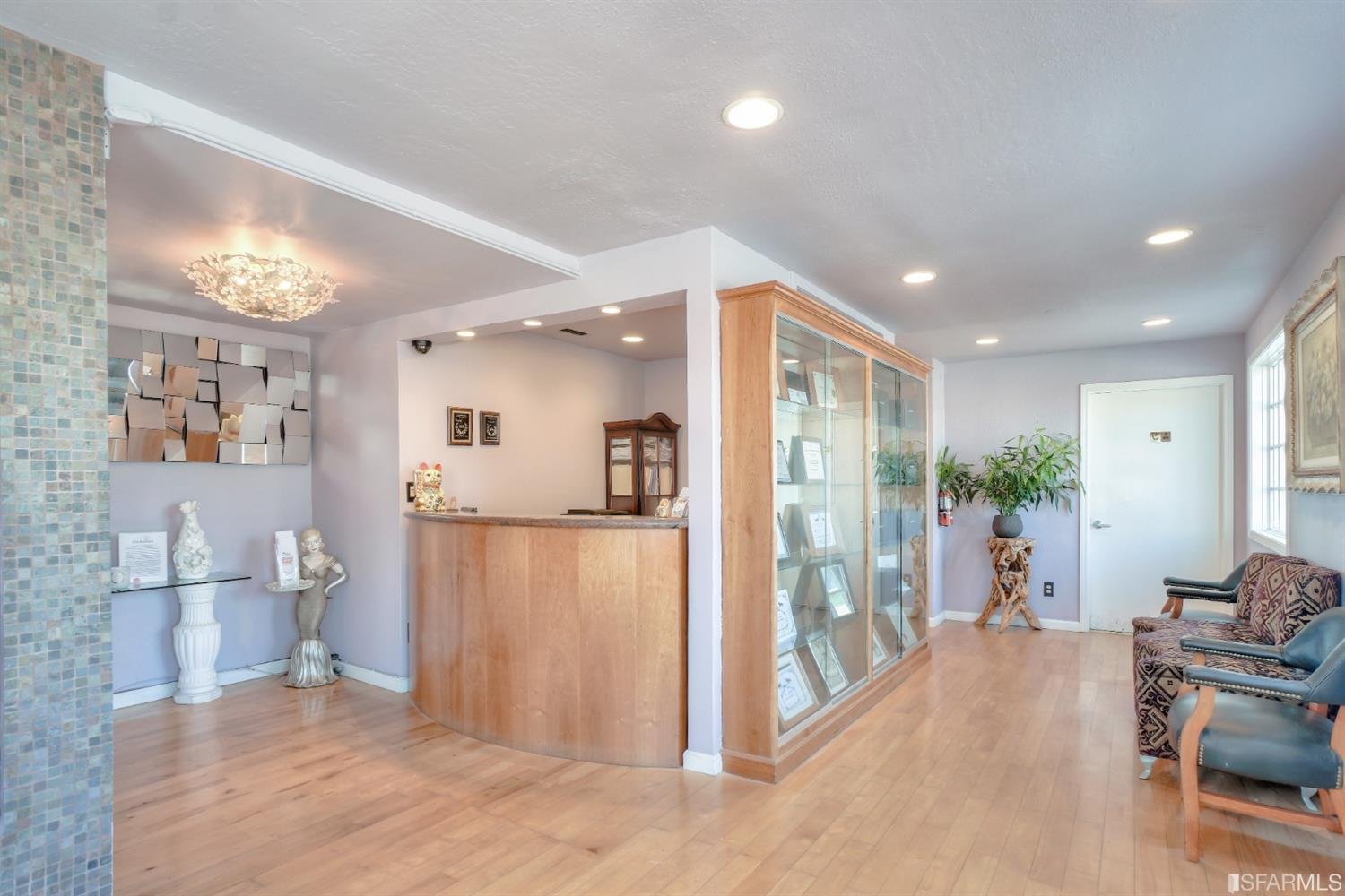 2401 46th Ave