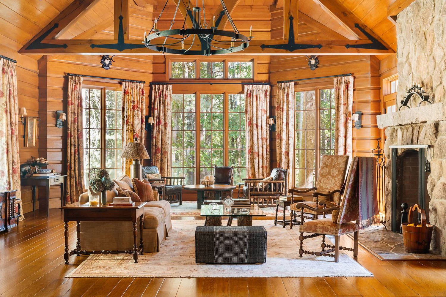 An Arts & Crafts Masterpiece in East Hampton