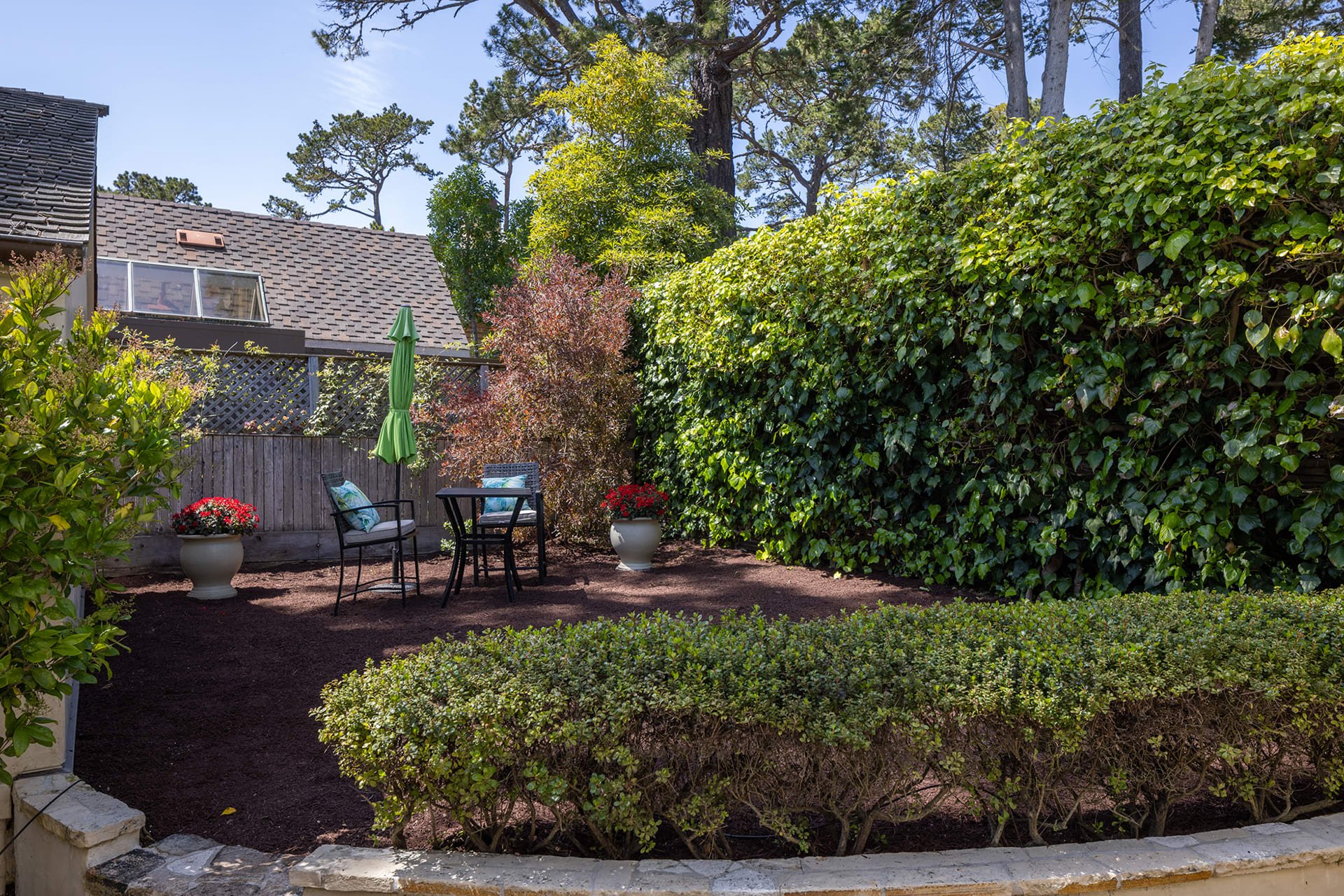 Charming Carmel Jewel - Mission 2NW of 1st