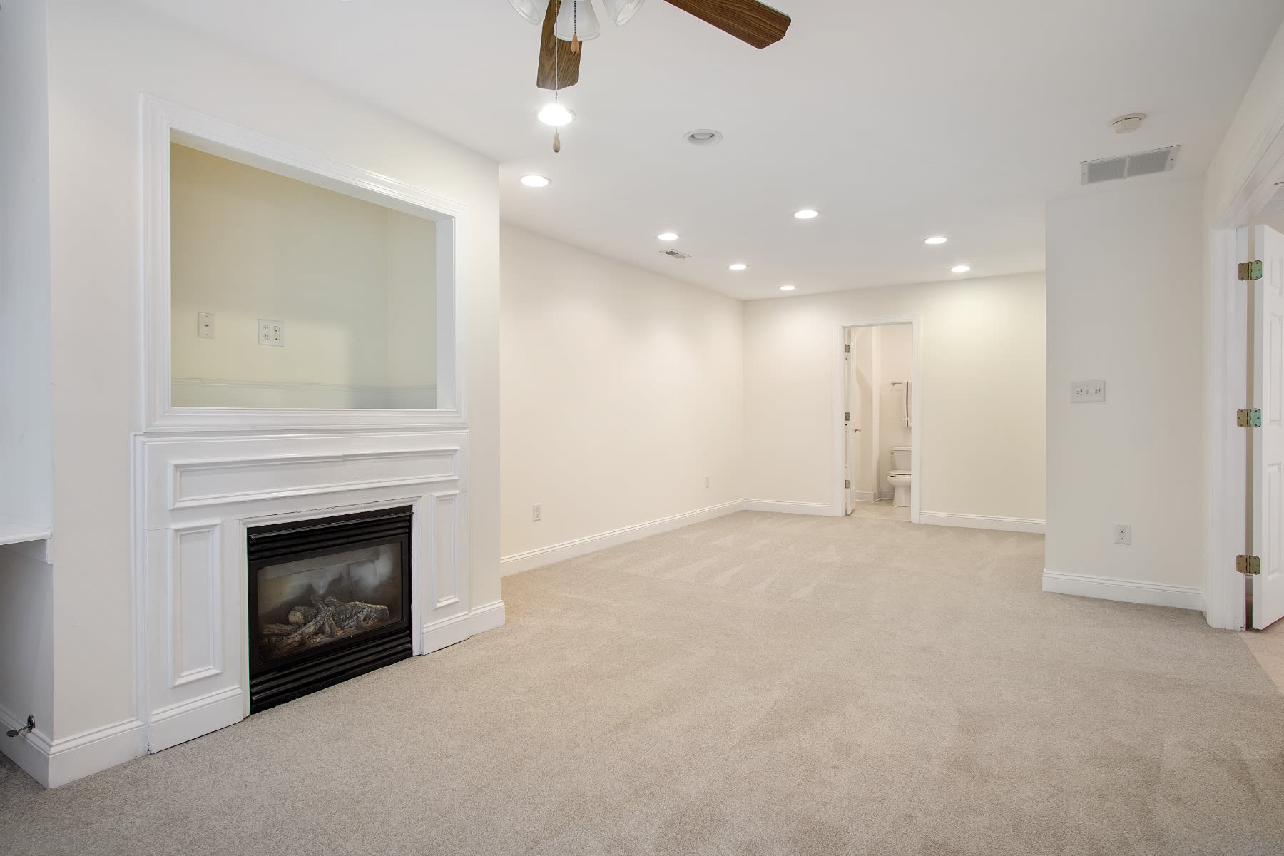 11591 Royal Lane