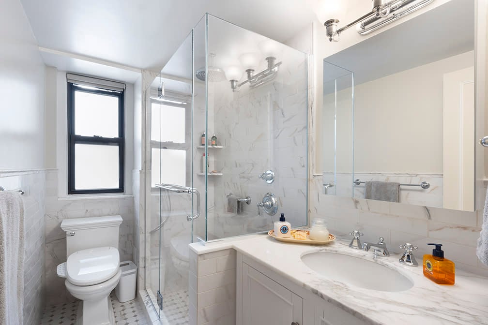 205 East 78th Street Unit: 17J