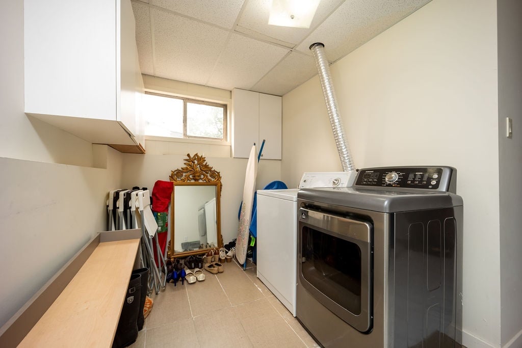 7460 Kraft Cres