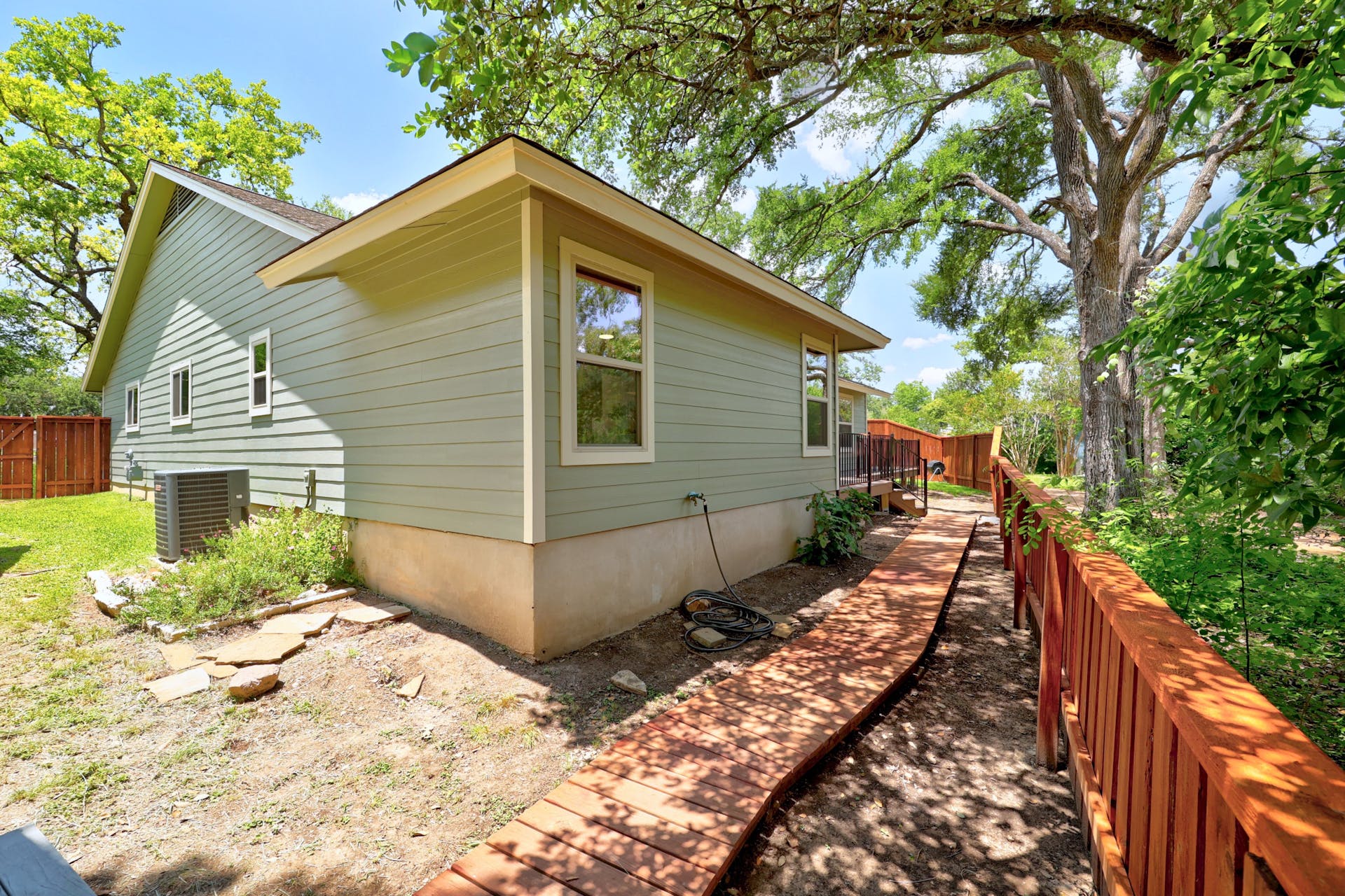 11903 Bobcat Trl, Austin, Texas 78750