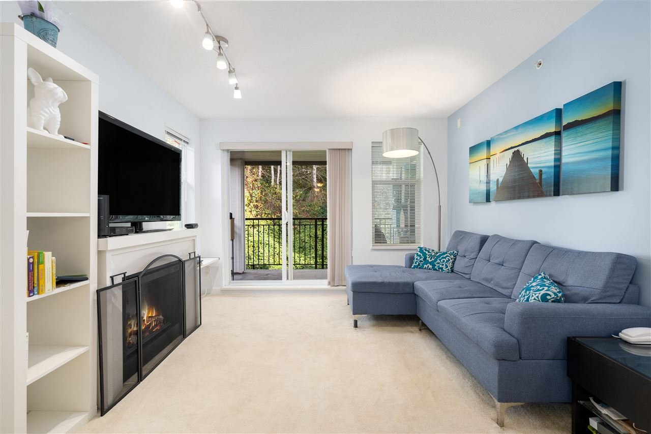 428-4833 Brentwood Dr