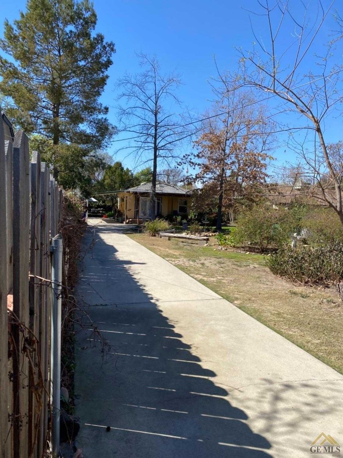 309 Holtby Rd