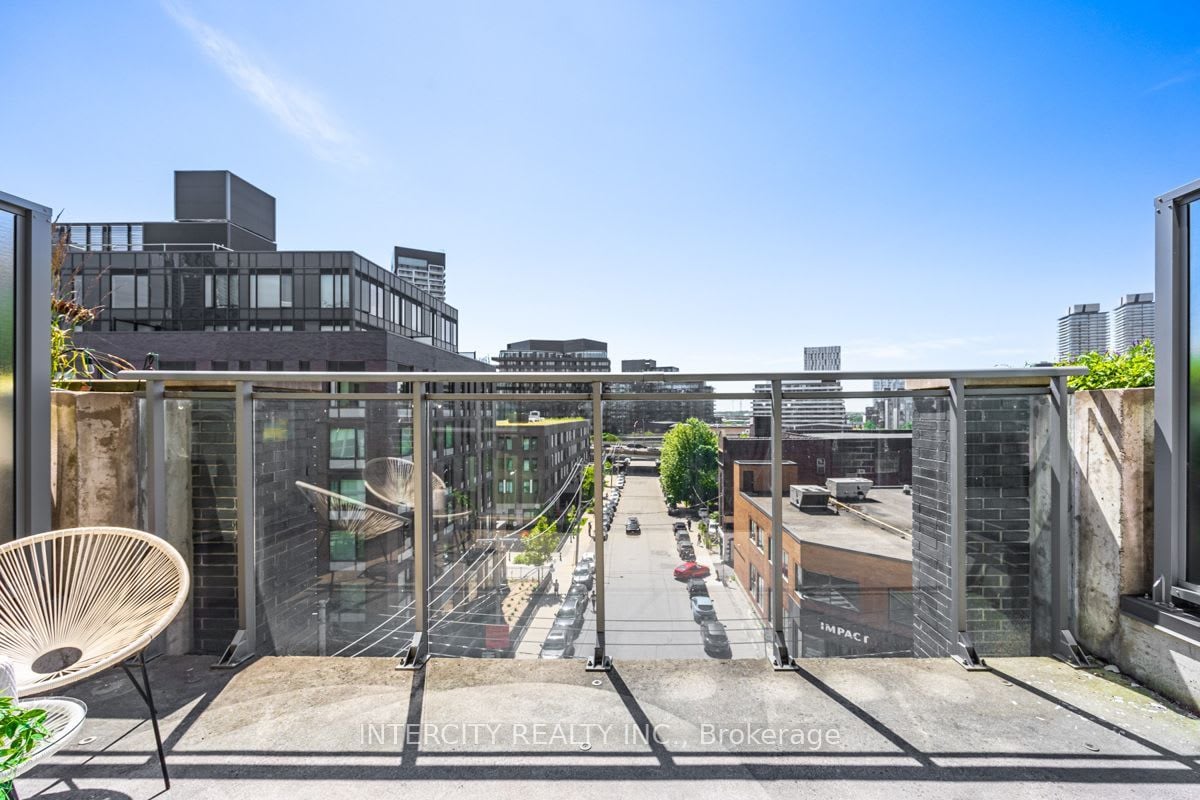 CORKTOWN DISTRICT LOFTS 