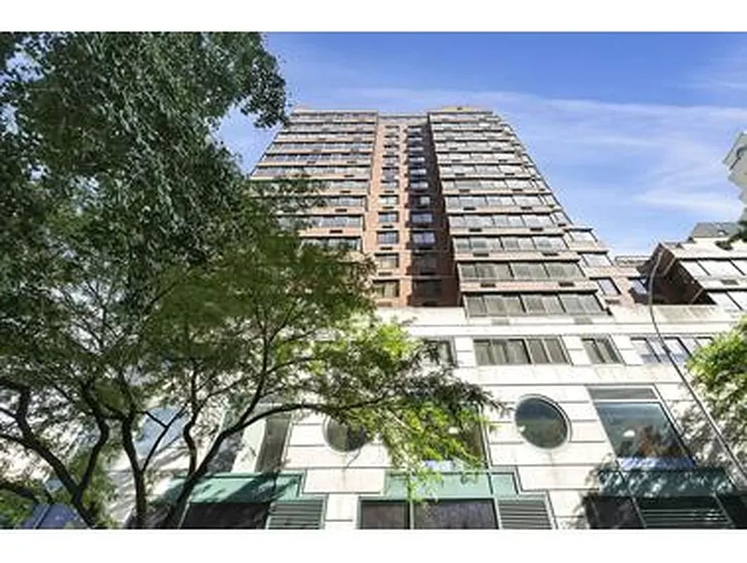 225 West 83rd Street Unit: 10Z