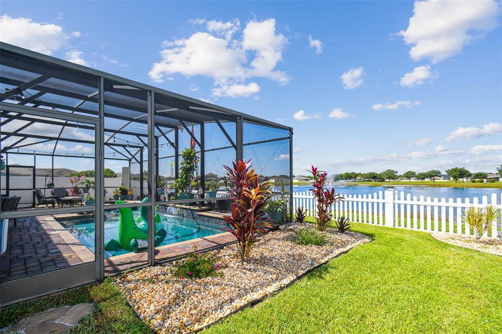 3154 Queen Alexandria Dr