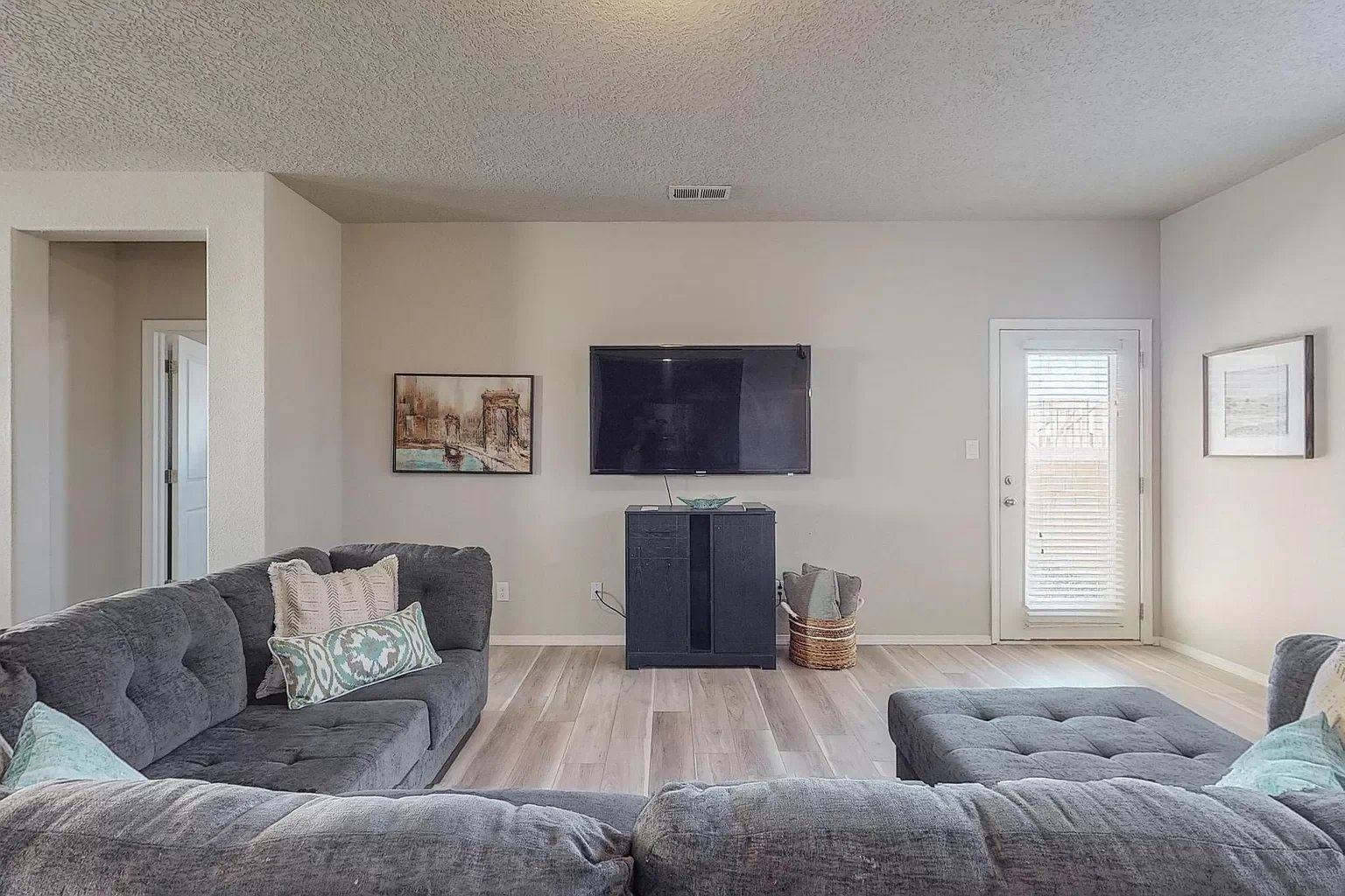 9312 Silver Mesa St NW