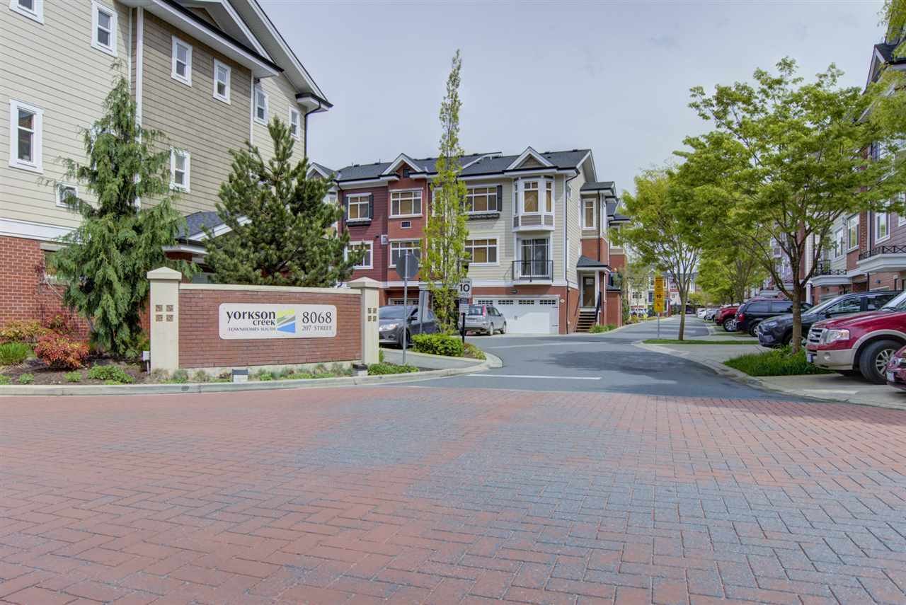 86-8068 207 St