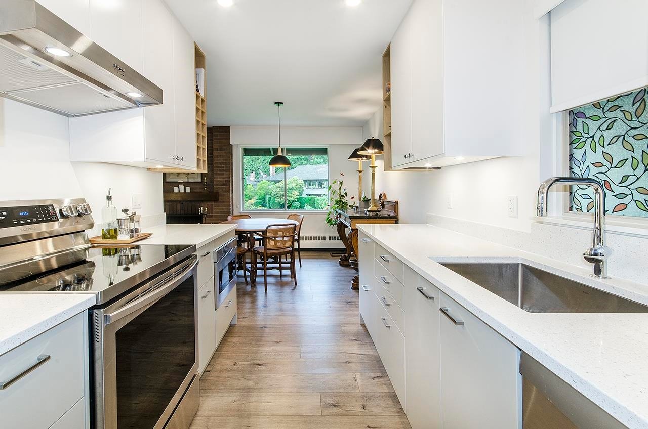211-235 Keith Road, West Vancouver