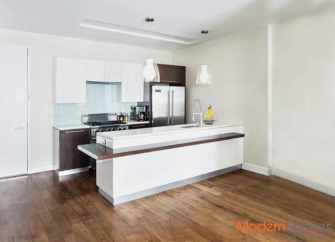 2-17 51st Ave, # 812