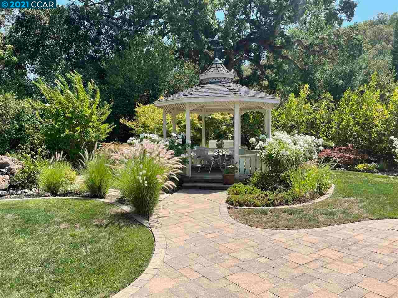 271 La Serena Ave