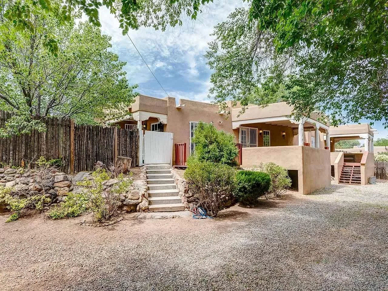 761 Canyon Rd