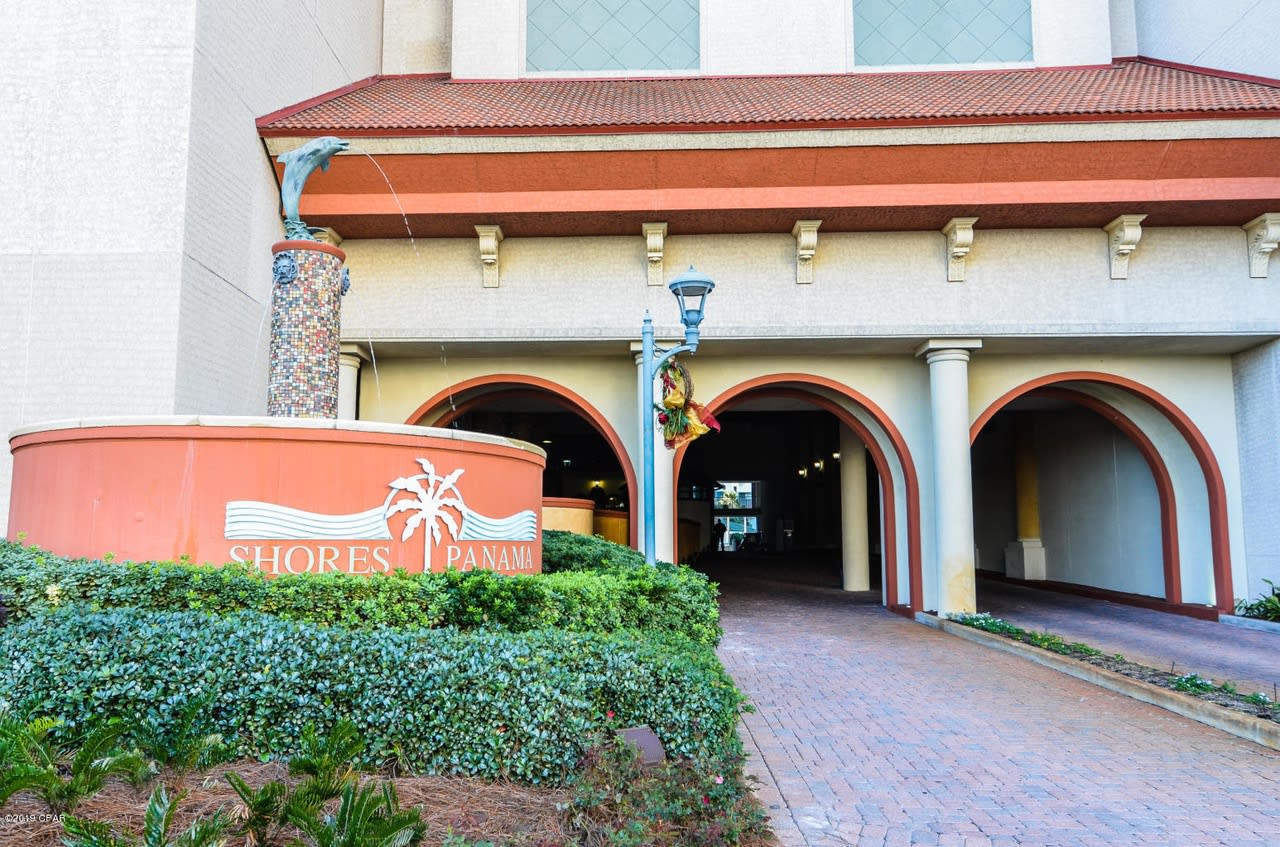 9900 S Thomas Drive Unit 1526