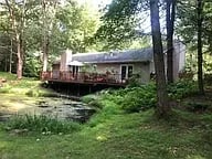 11 Hirams Grove Rd