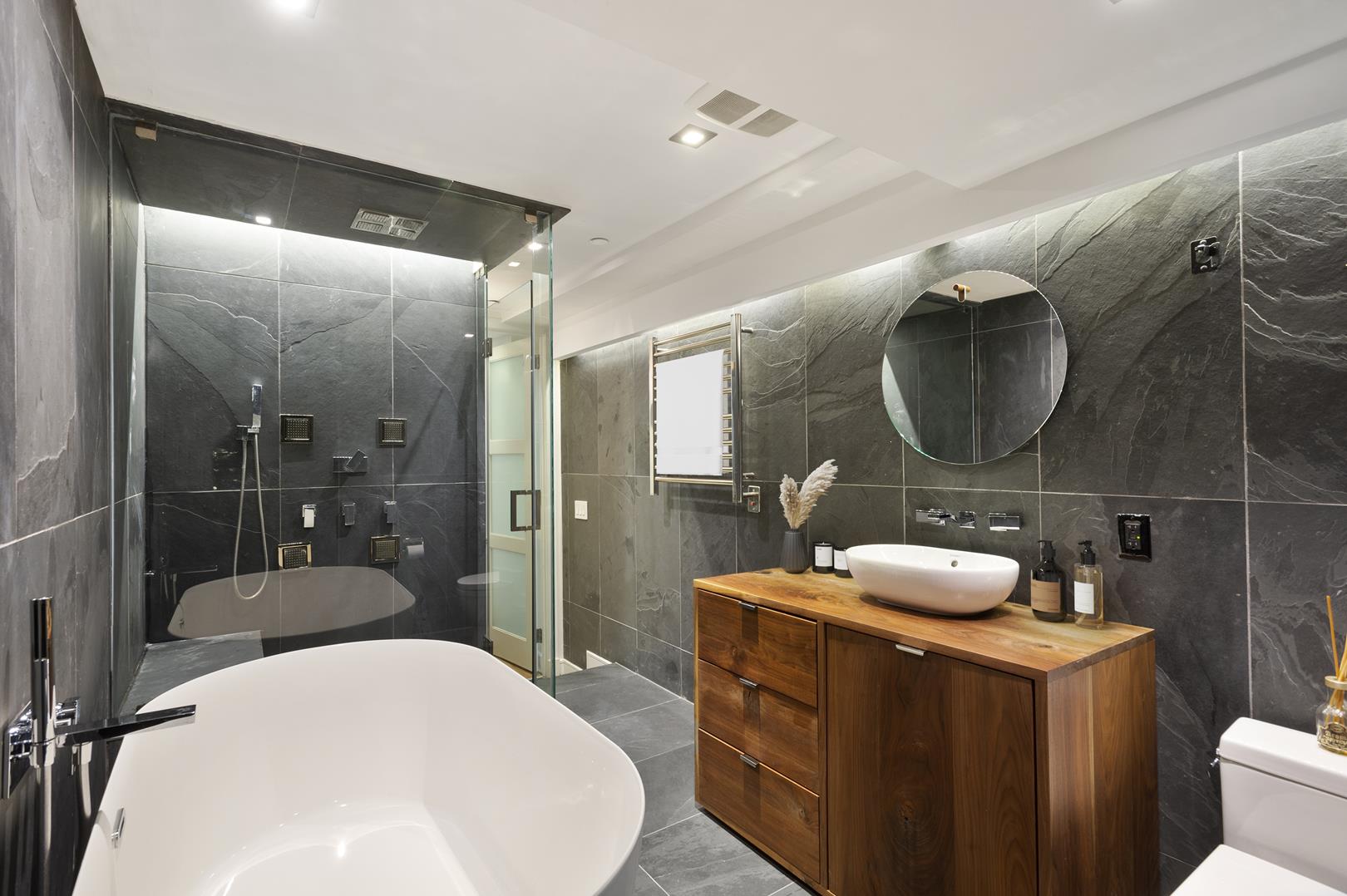 88 Jane Street, Apt 1-RW
