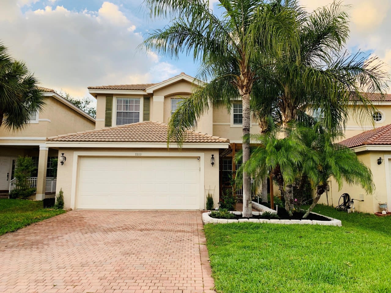 5009 Starblaze Dr