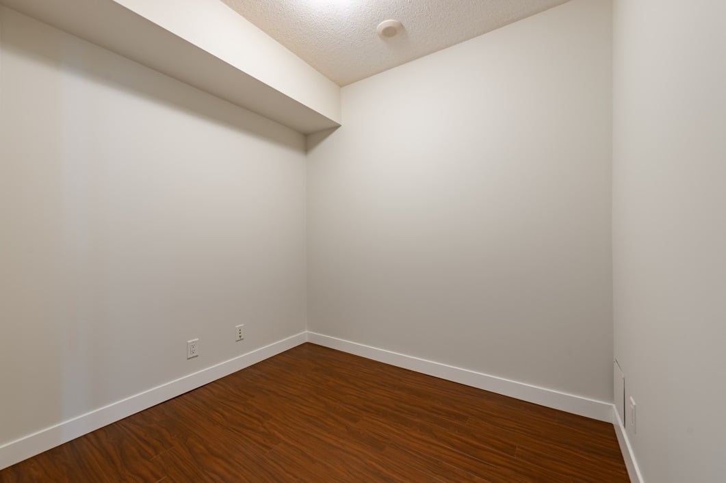 705-8033 Saba Rd