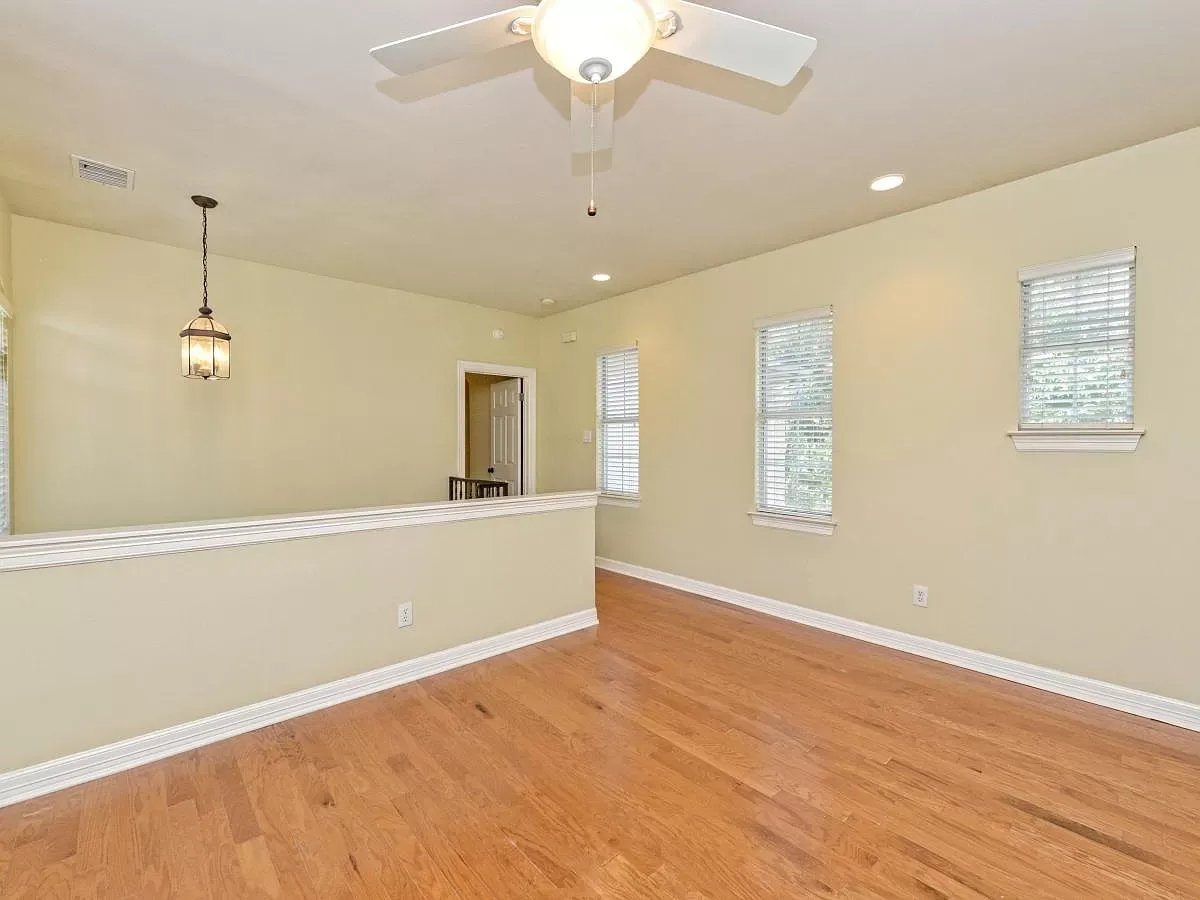 4007 Gaines Ct