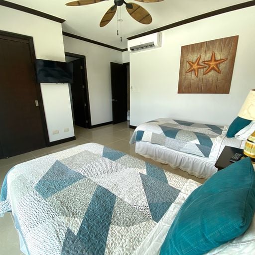 Diamante Del Sol Oceanfront Condo, Jaco, Puntarenas