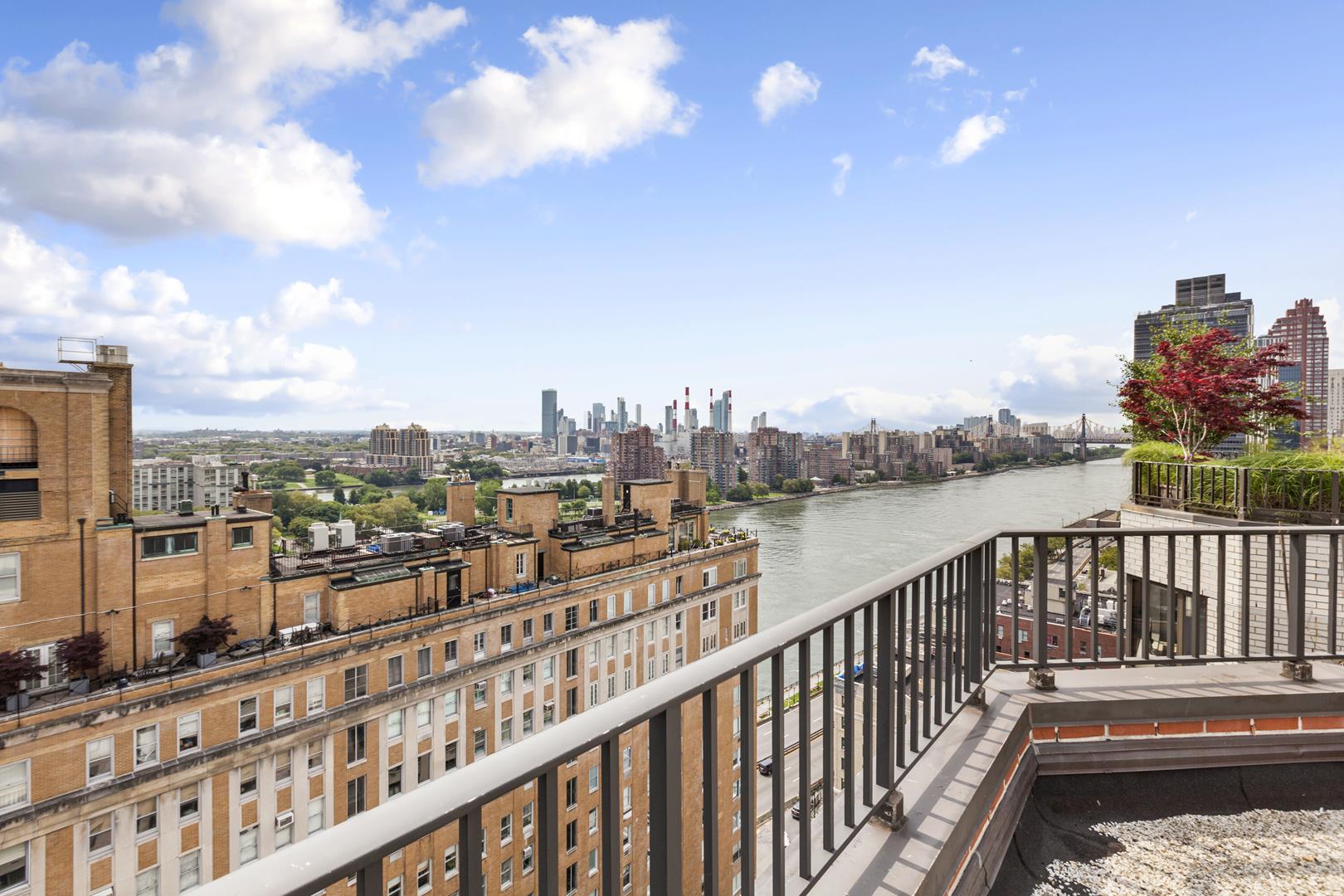 10 East End Avenue, Apt 11-C