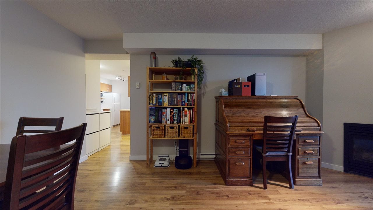 207-38003 Second Ave