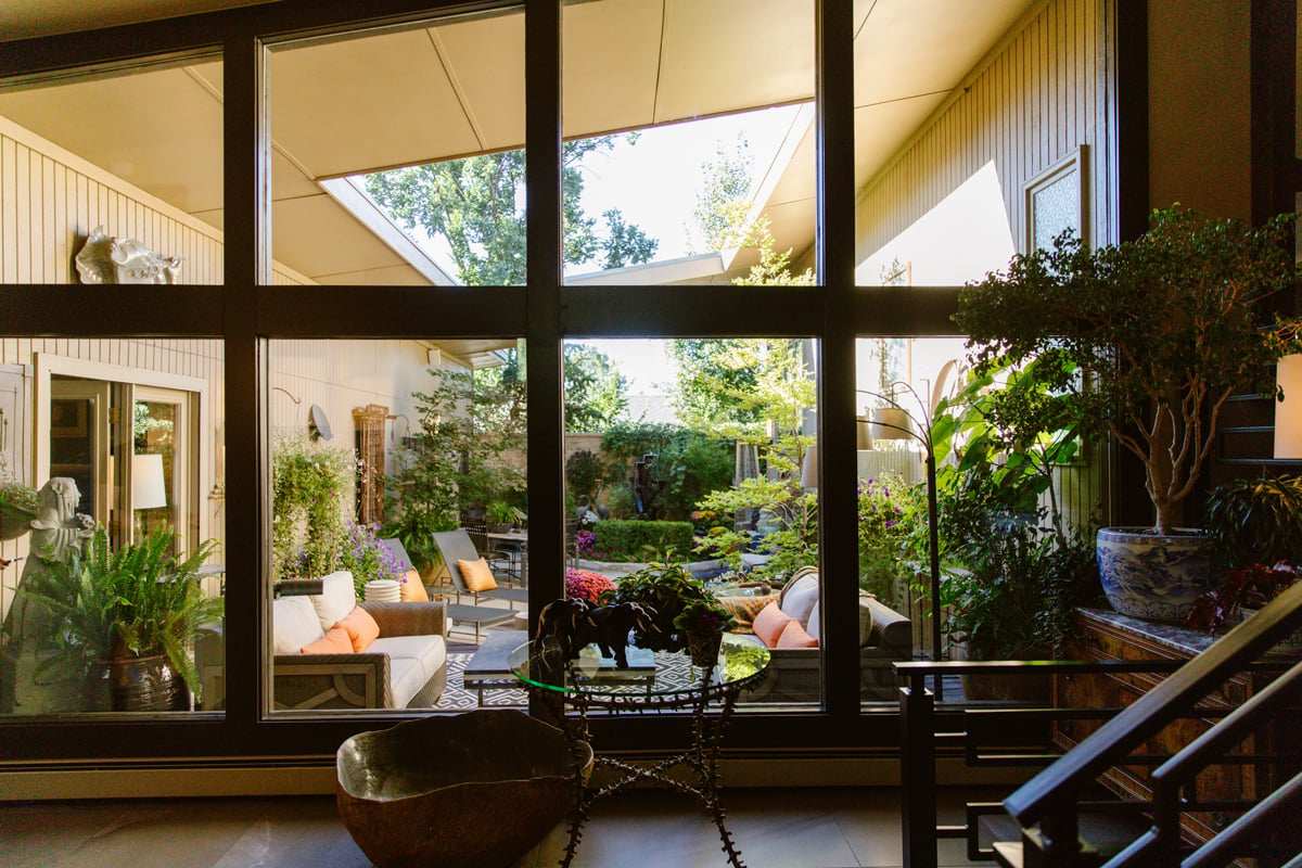 How to Bring the Indoors Out