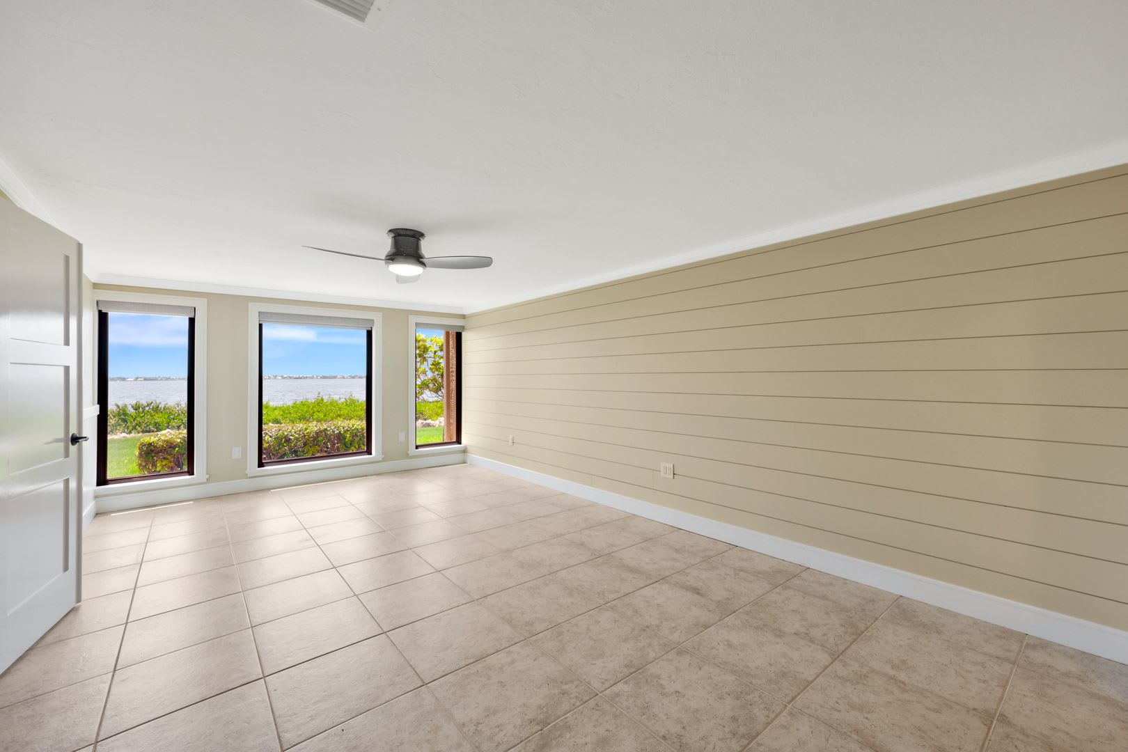 5018 Harbortown Lane