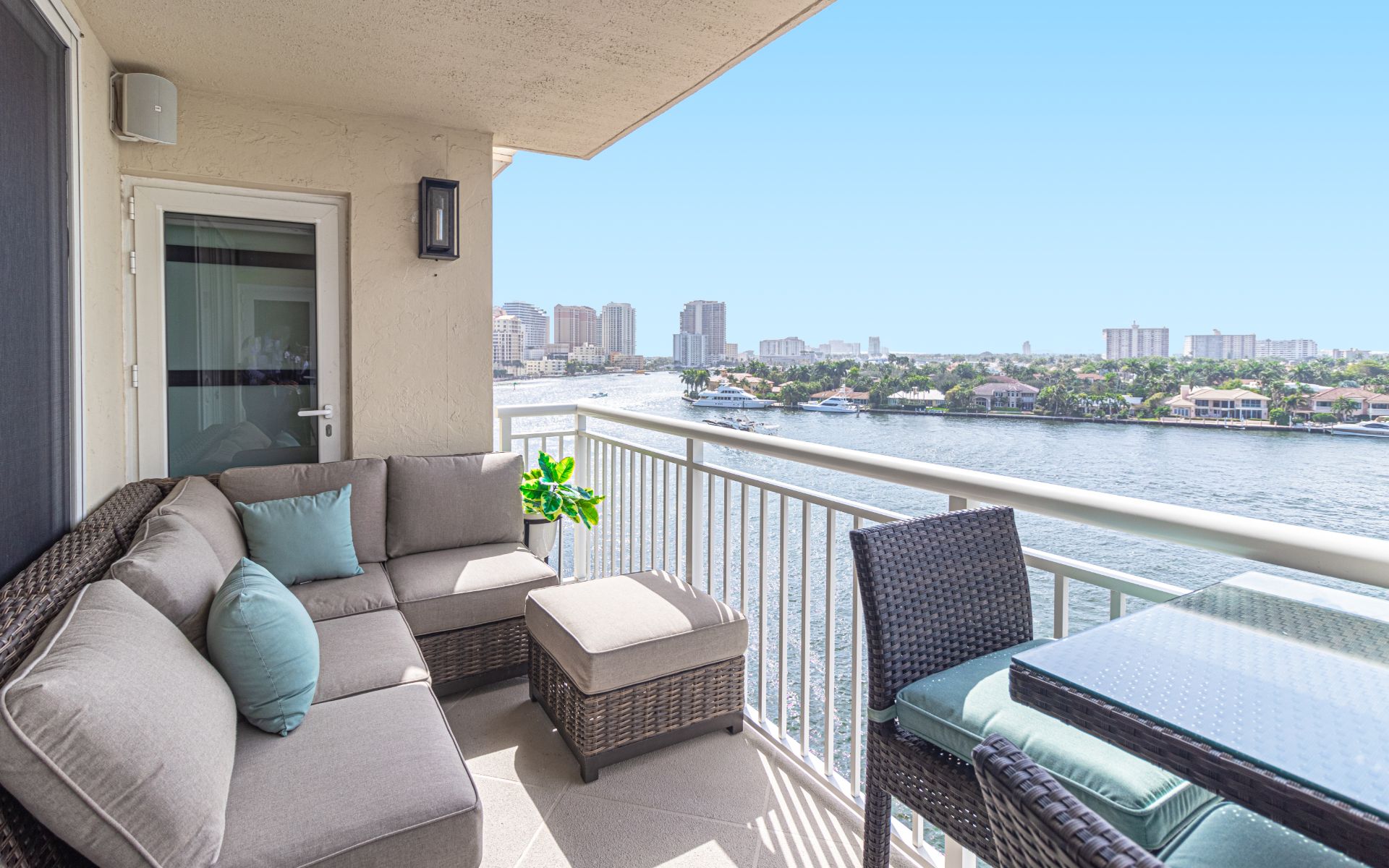 511 Bayshore Dr Unit: 808