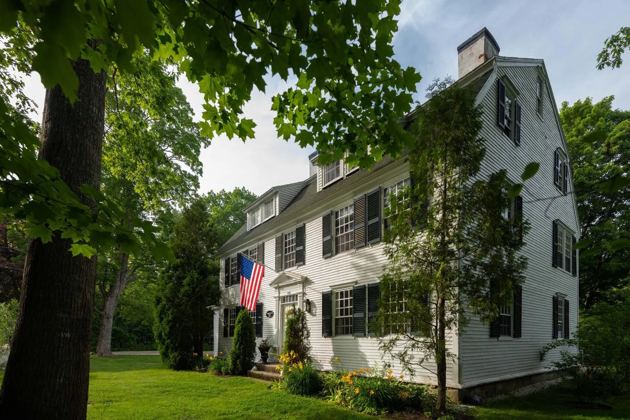 Home for Sale – 108 Summer Street, Kennebunk, ME
