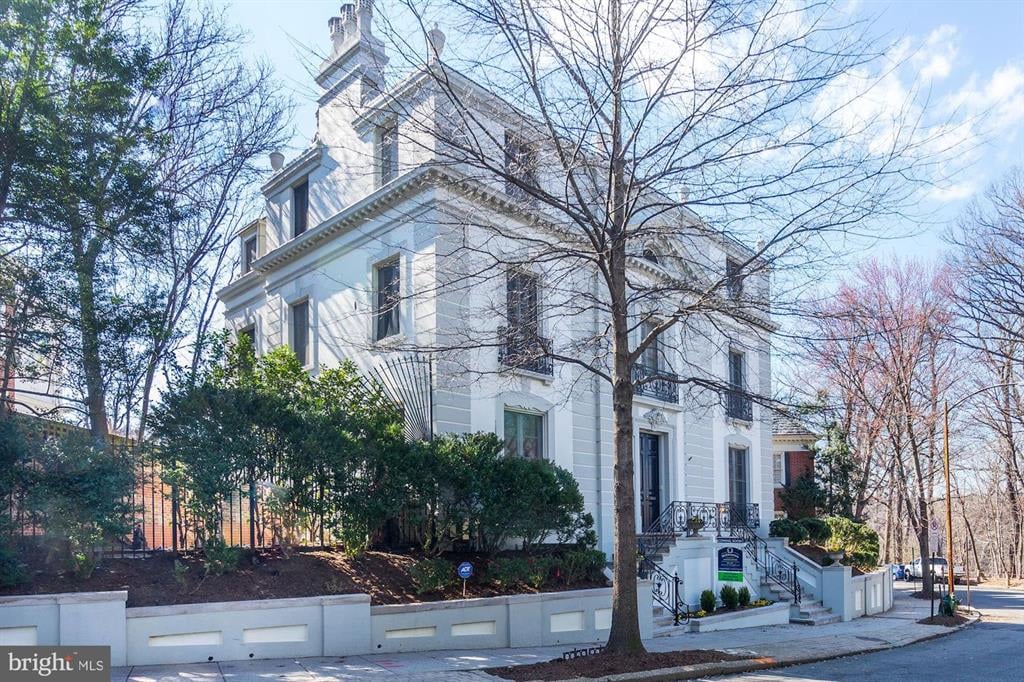84 Kalorama Cir NW
