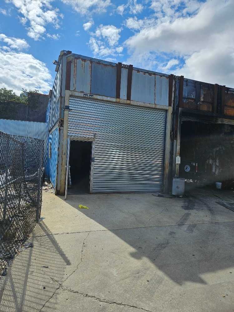 75 Windsor Ave