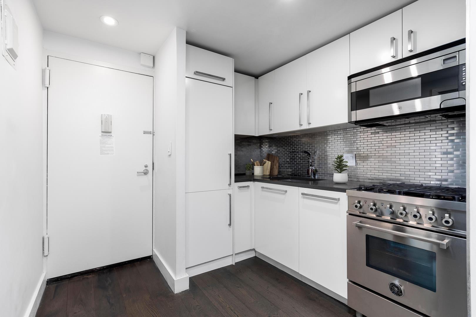 184 Thompson Street, Apt 6-H