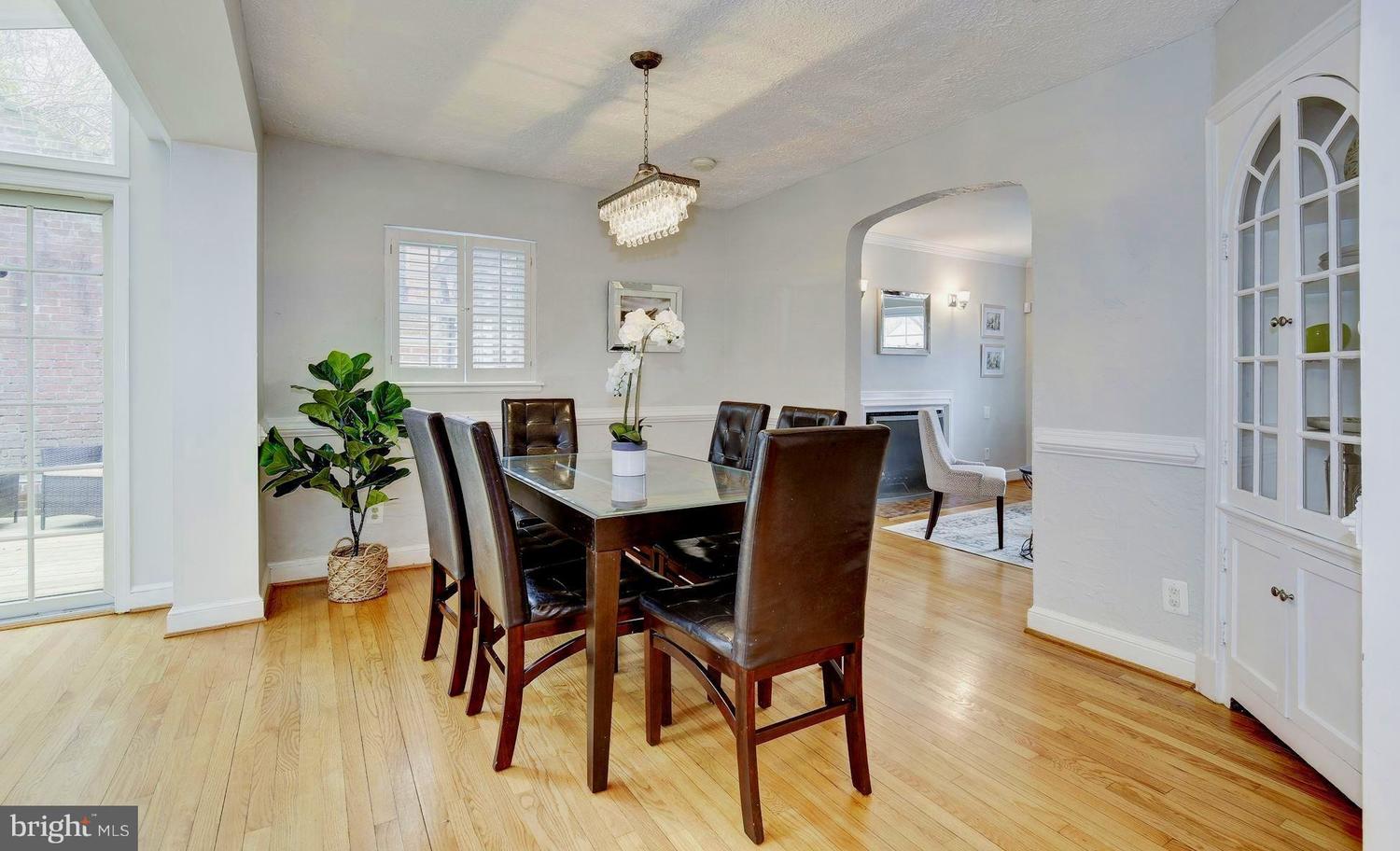 3403 Old Dominion Boulevard